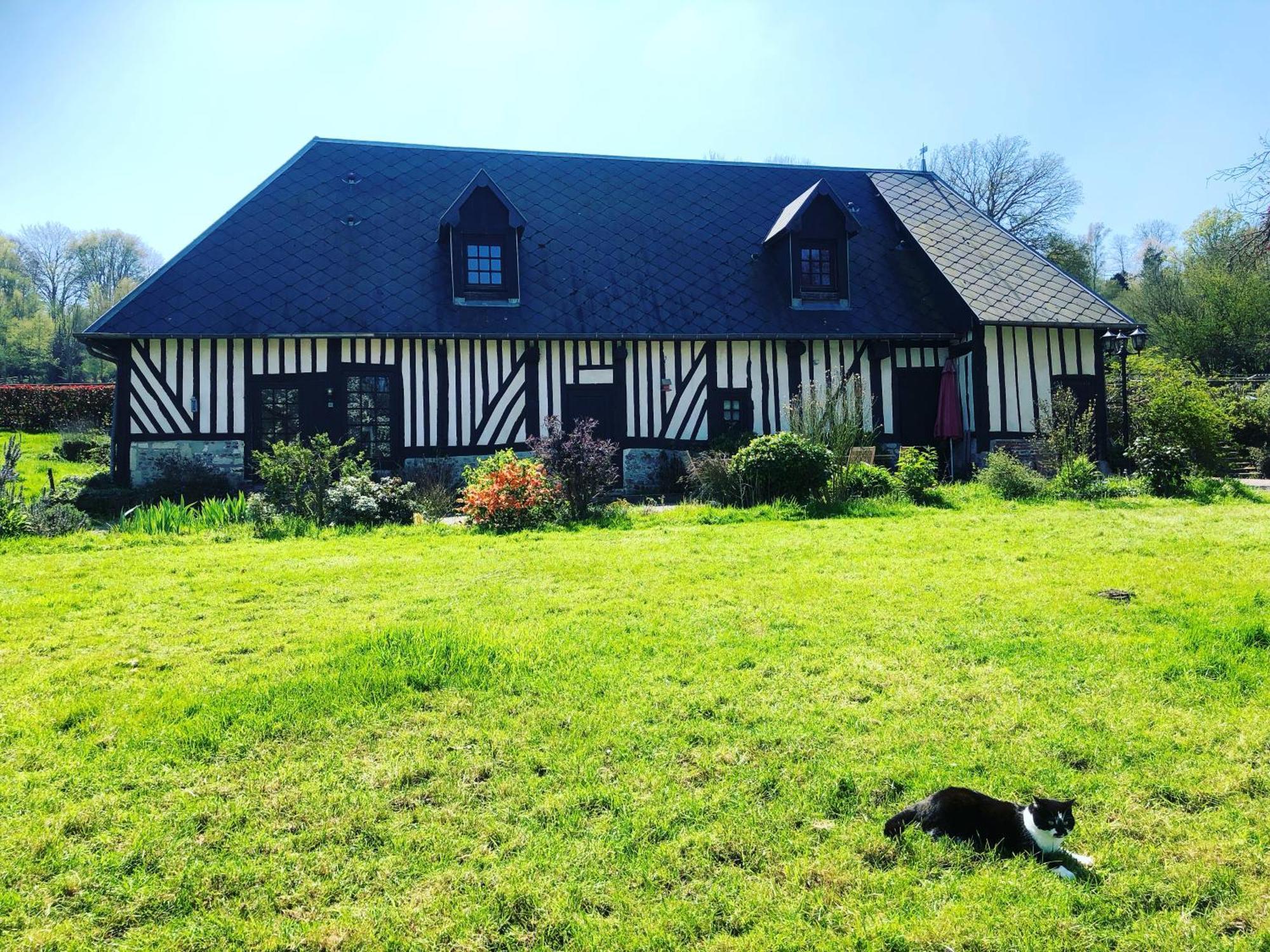 Le Champ Des Possibles Bed and Breakfast Manerbe Exteriör bild